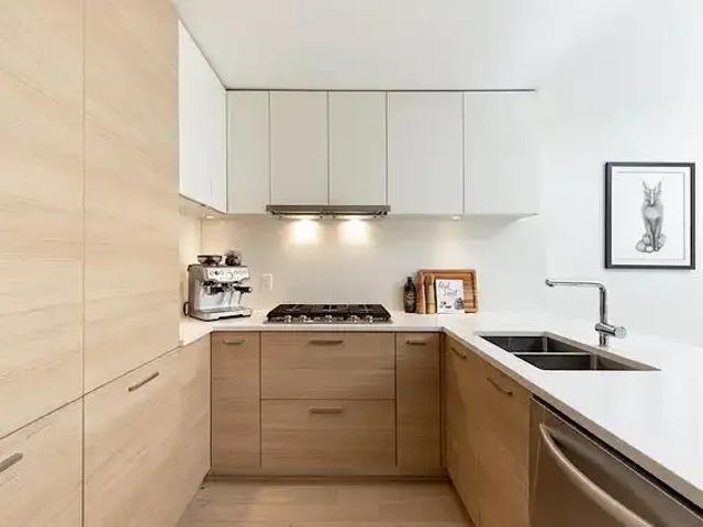 Apartment for rent in Vancouver, British Columbia