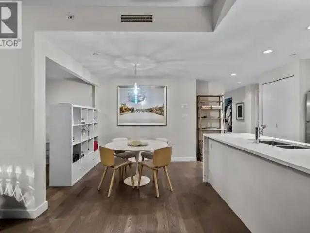 Apartment for rent in Vancouver, British Columbia