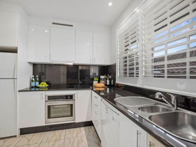 Apartment for rent in Wahroonga, Ku-ring-gai Council