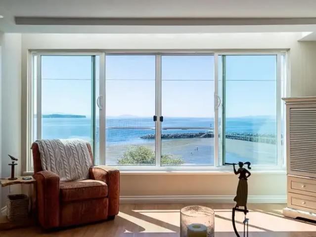 Apartment for rent in West Beach, White Rock