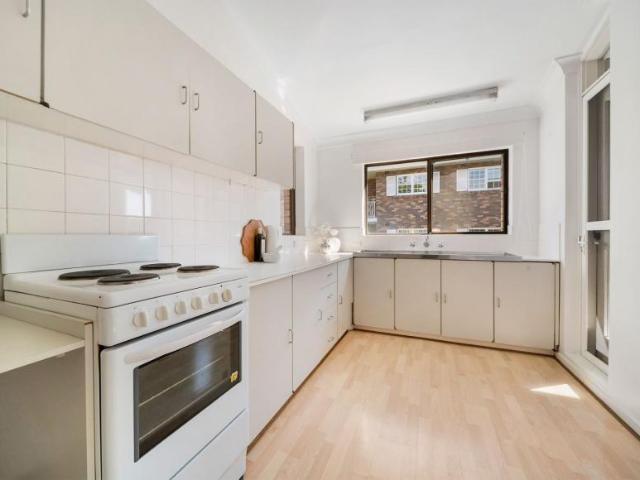 Apartment for sale in Lower North Shore, Sydney