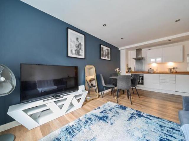 Apartment for sale in Caldecott, Dromore
