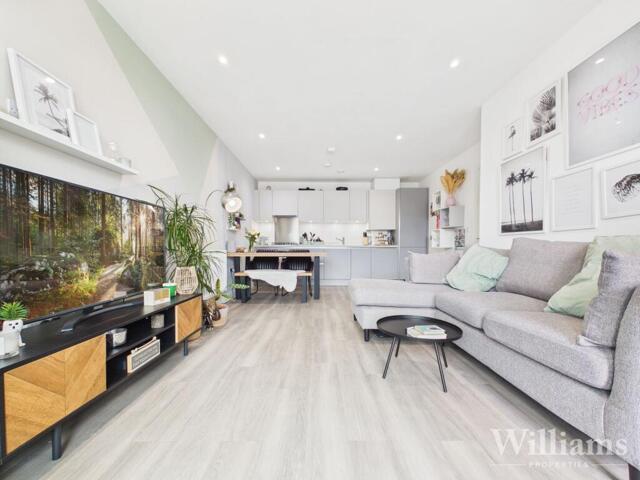 Apartment for sale in Walton, Aylesbury