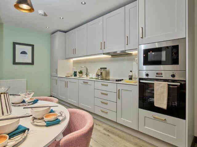 Apartment for sale in Barking, Thames View