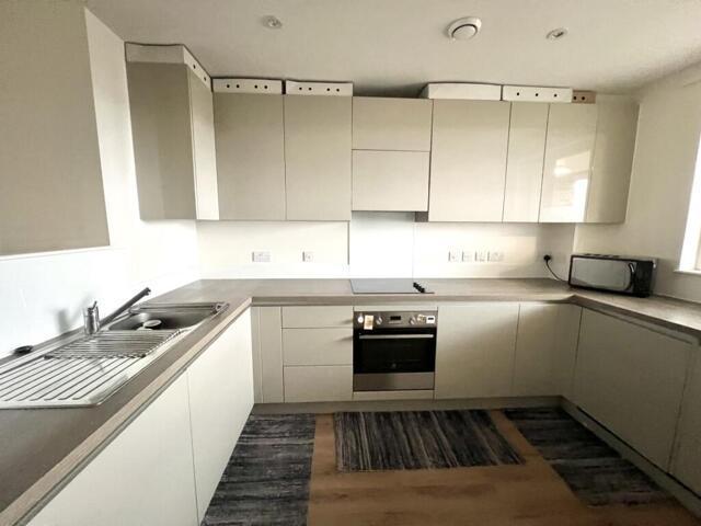 Apartment for sale in Barking, Thames View