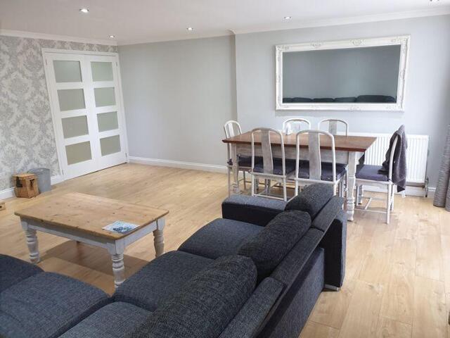 Apartment for sale in Barnet, Canons Park