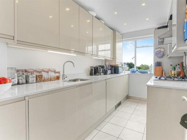 Apartment for sale in Barnet, Archway