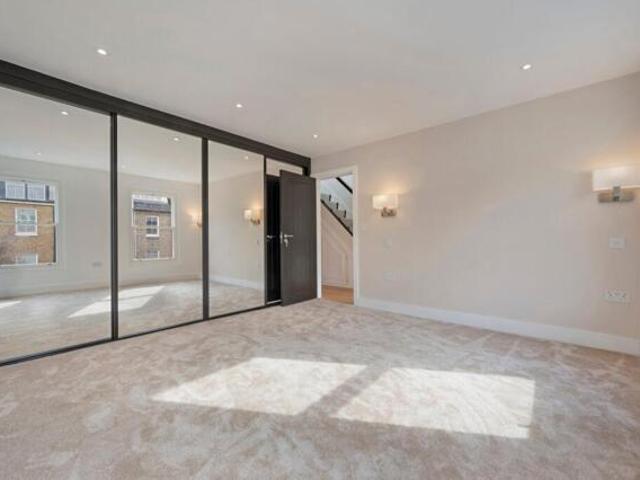 Apartment for sale in Barnet, Belsize Park