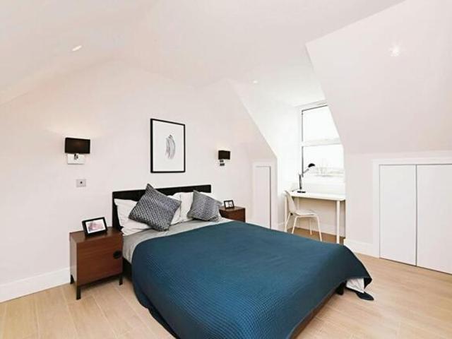 Apartment for sale in West Finchley, Greater London