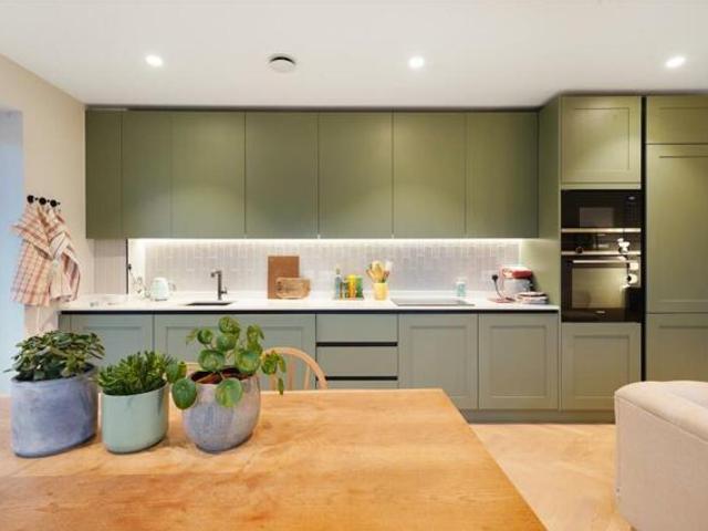 Apartment for sale in Barnet, West Finchley