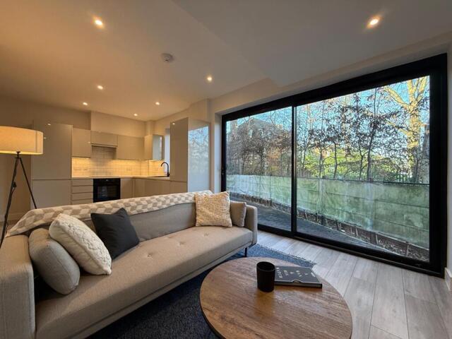 Apartment for sale in London Borough of Lewisham, Greater London
