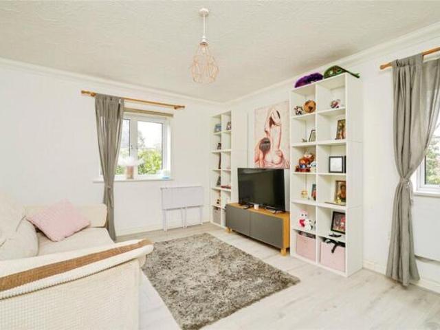 Apartment for sale in New Langford, Evershot