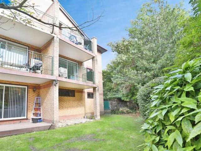Apartment for sale in Charminster, Bournemouth