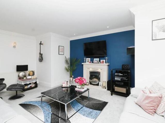 Apartment for sale in Bowdon, Bowdon