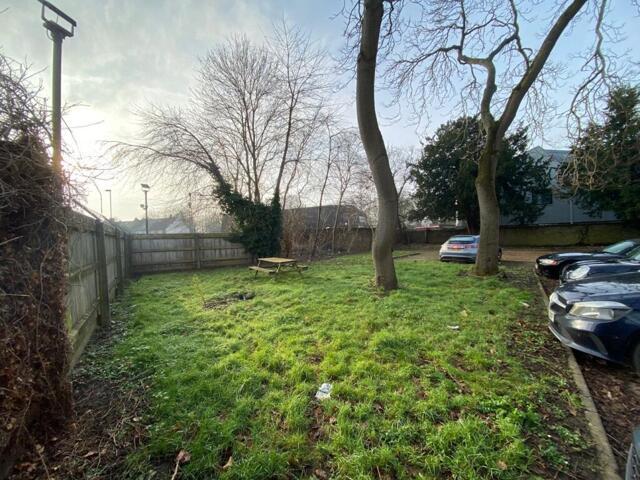 Apartment for sale in Bromley, Southend