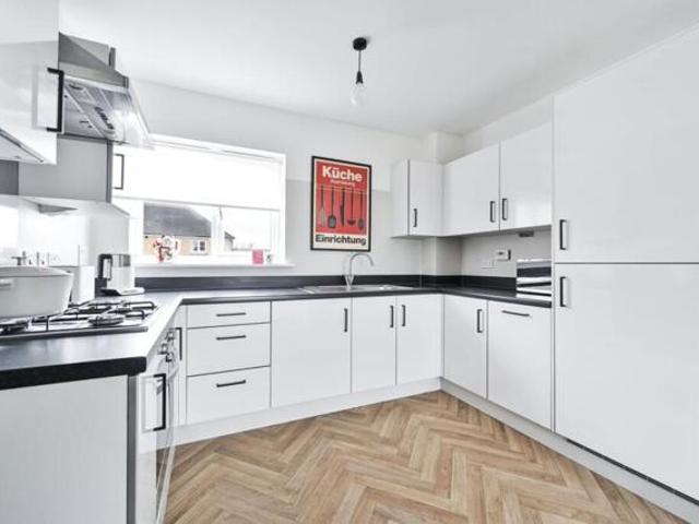 Apartment for sale in Bromley, Elmstead