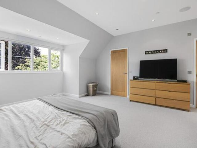 Apartment for sale in Bromley, Shortlands