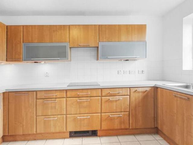 Apartment for sale in Beaconsfield, Knotty Green