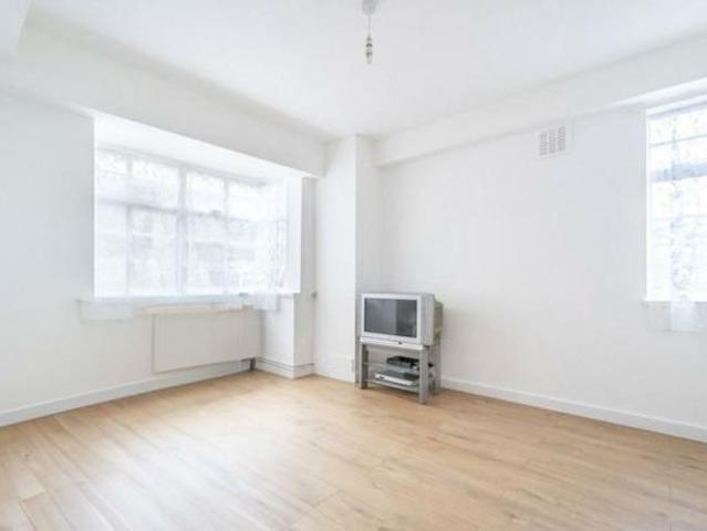 Apartment for sale in Camden Town, Westbourne Green