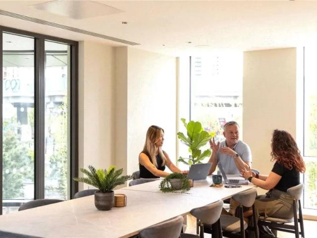 Apartment for sale in Canning Town, Greater London