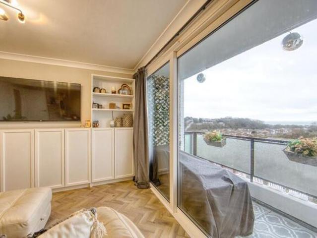 Apartment for sale in Golden Valley, Folkestone