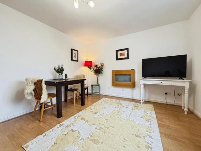 Apartment for sale in Bridgeton, Scotland