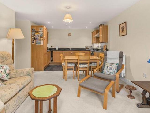 Apartment for sale in Evershot, Oxfordshire