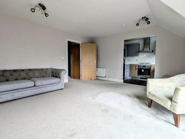 Apartment for sale in Bolton Low Houses, Hampshire