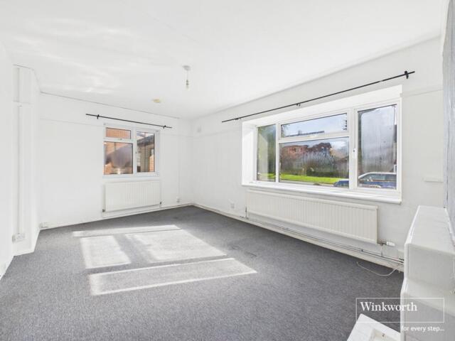 Apartment for sale in Harrow Weald, Greater London