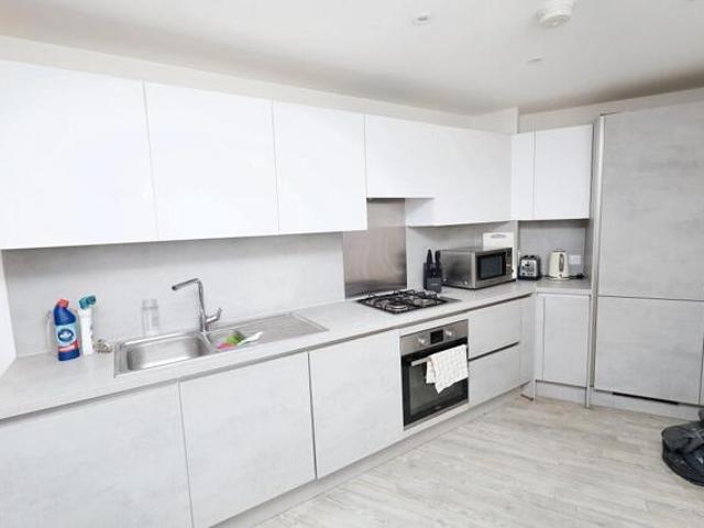 Apartment for sale in High Wycombe, Daws Hill