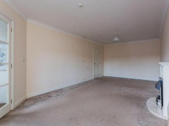 Apartment for sale in Kilmacolm, Scotland