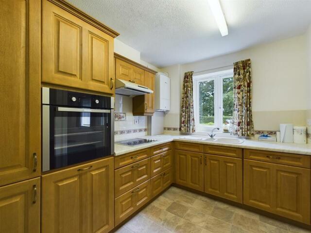 Apartment for sale in Lincoln, Bracebridge Heath