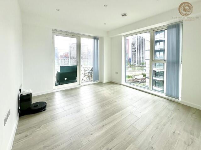 Apartment for sale in Canning Town, Greater London