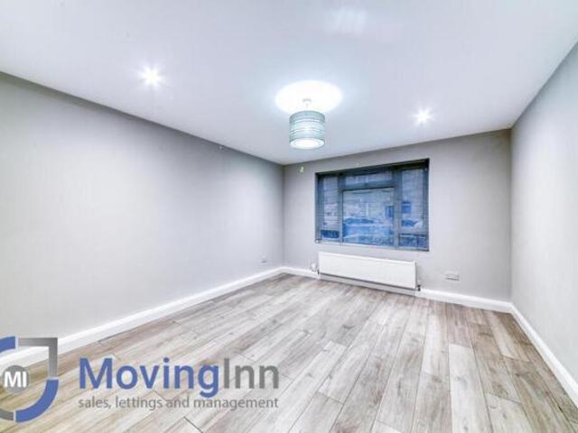 Apartment for sale in West Norwood, Greater London