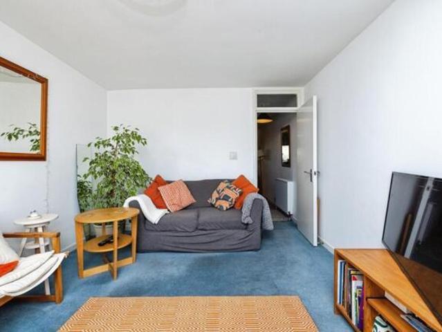 Apartment for sale in Wandsworth, East Hill