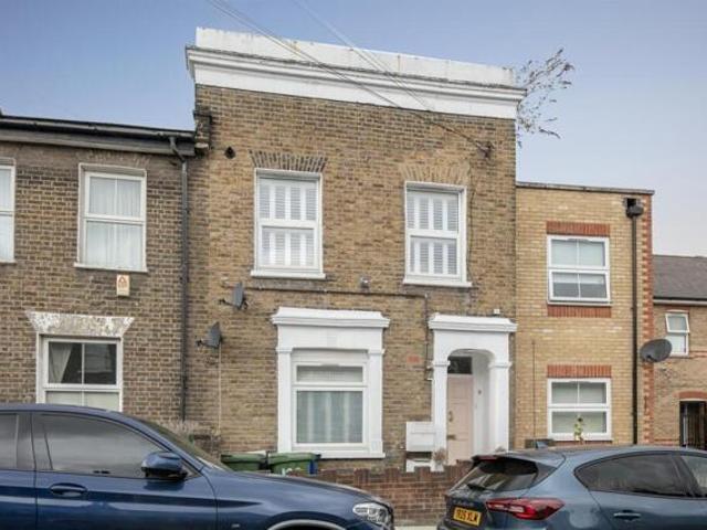 Apartment for sale in Peckham, Greater London
