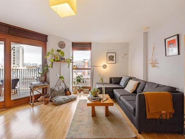 Apartment for sale in Bermondsey, Greater London