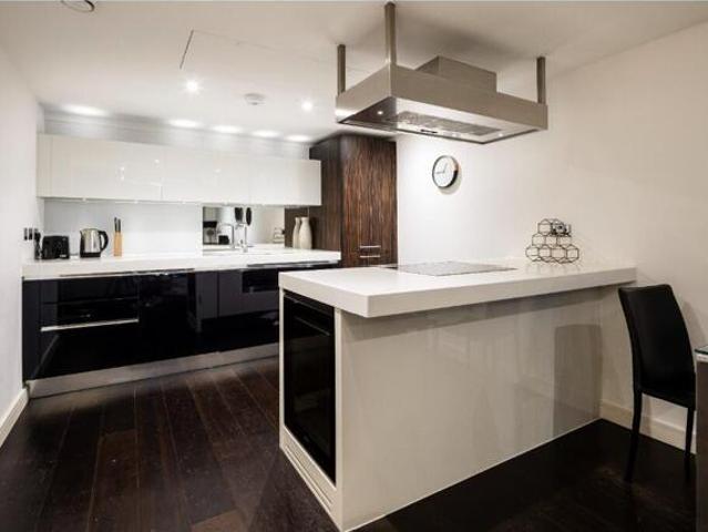 Apartment for sale in Pimlico, Greater London