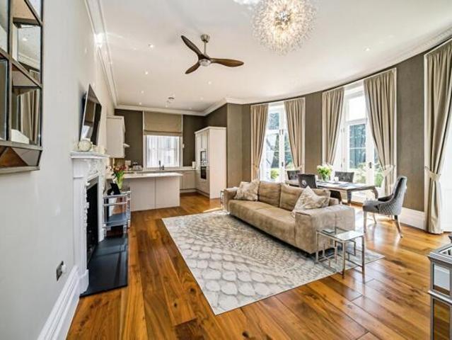 Apartment for sale in Marlow
