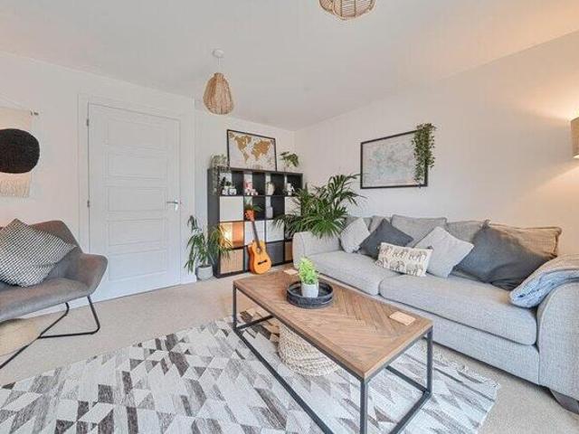 Apartment for sale in Barton In Fabis, East Midlands