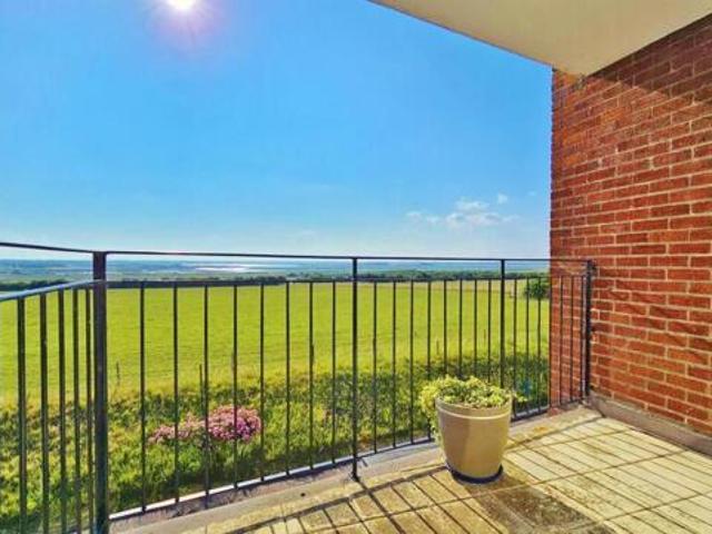 Apartment for sale in Walton-on-the-Naze, Tendring
