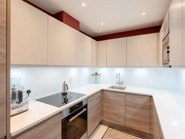Apartment for sale in The Slade, Oxfordshire