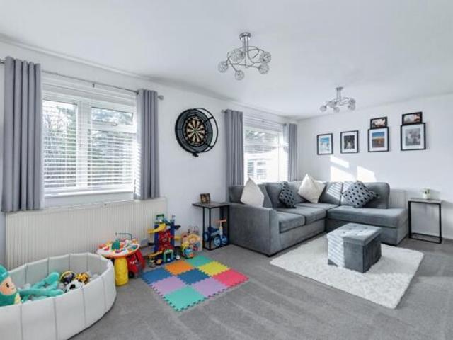 Apartment for sale in Poole
