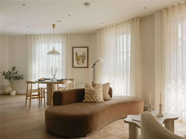 Apartment for sale in Poplar Grove, Greater London