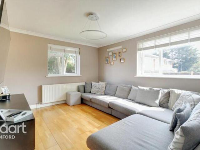 Apartment for sale in Romford