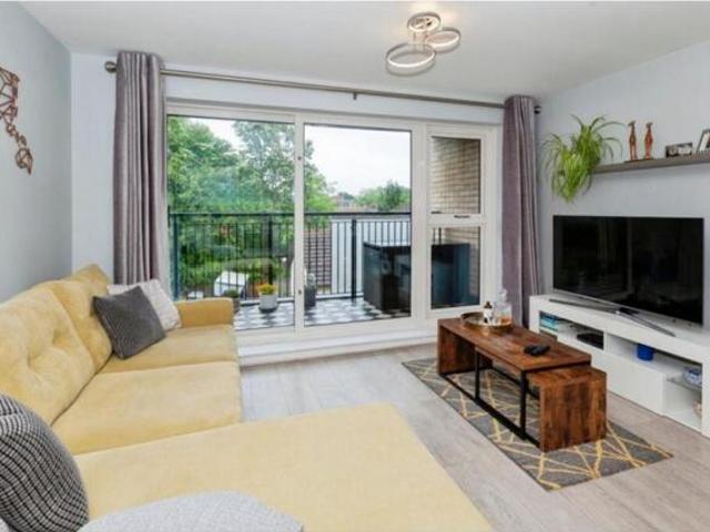 Apartment for sale in Slough, Isle Of Man