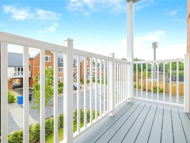 Apartment for sale in Windsor, Sunninghill and Ascot