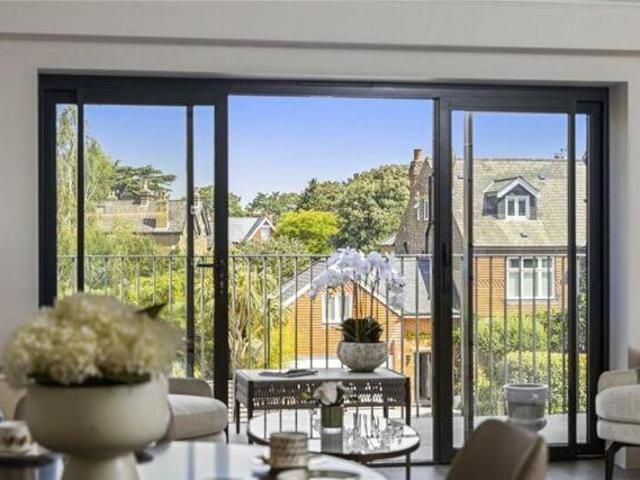 Apartment for sale in Teddington, Hampton Wick