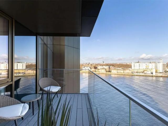 Apartment for sale in Wandsworth, Greater London