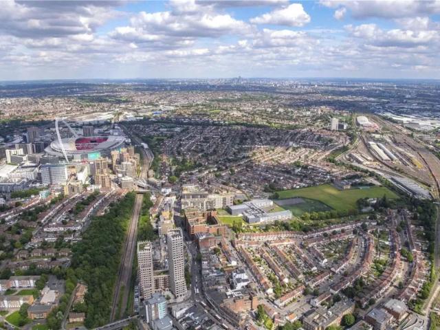 Apartment for sale in Alperton, Greater London